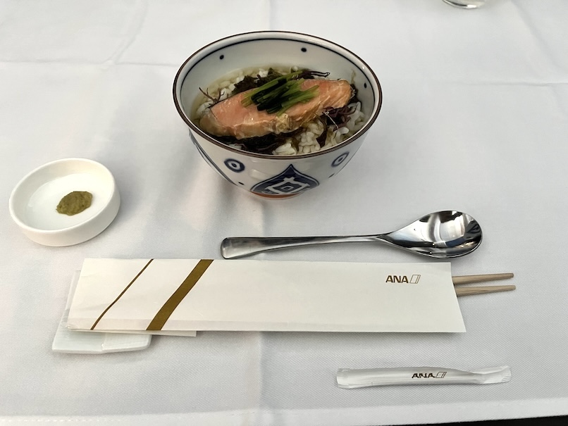 ANAファーストクラスの機内食：朝食（お茶漬け）