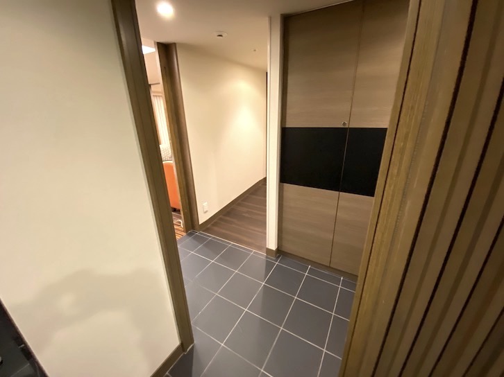 シェラトングランデ東京ベイ「和室スイーツ」：玄関スペース