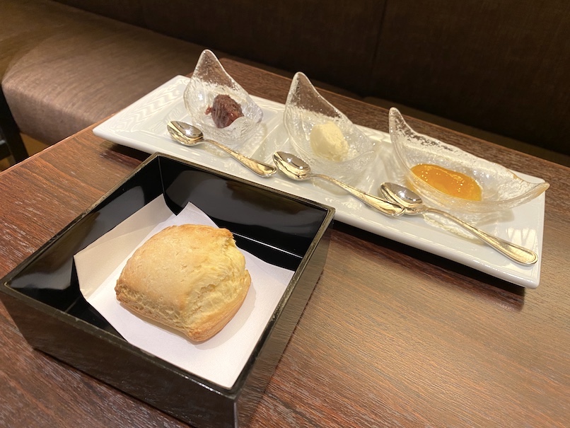 コートヤード・マリオット銀座東武ホテルのアフタヌーンティー：スコーン＋あんこ、クロテッドクリーム、ジャム