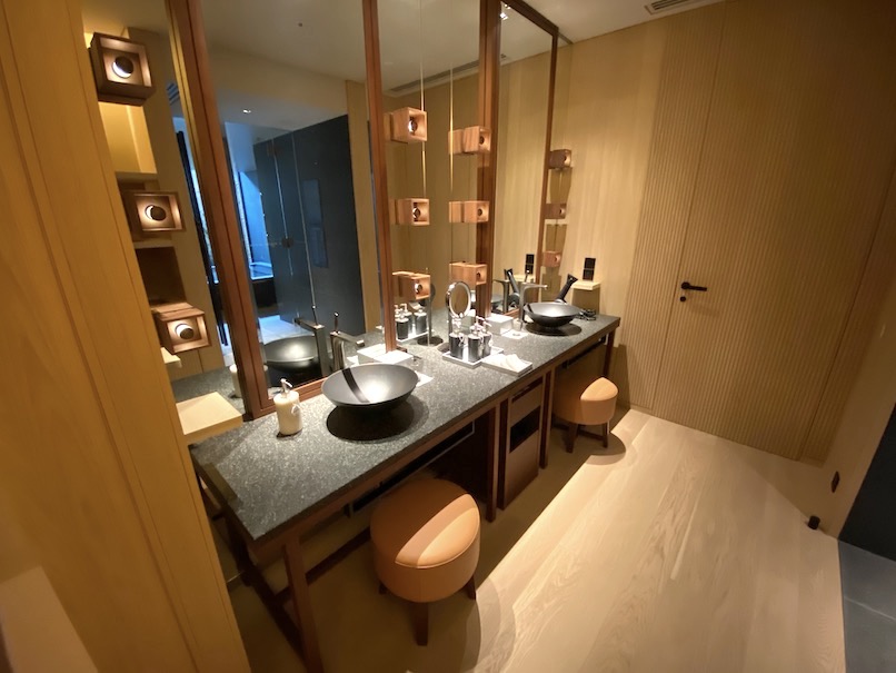 HOTEL THE MITSUI KYOTO（ホテルザ三井京都）「プライベート温泉」：洗面台