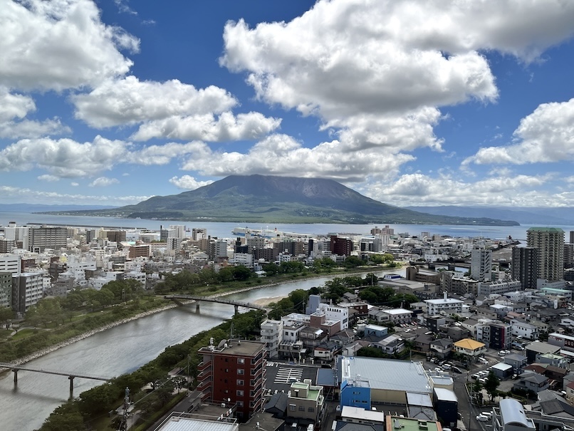 シェラトン鹿児島のクラブラウンジ：眺望（桜島）